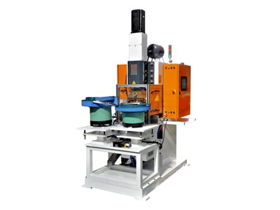 Máquina de soldar para tuercas de automóviles